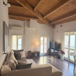 Appartamento Elegante Torretta In Centro Italia